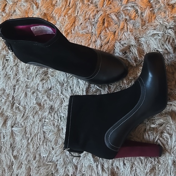 Hush Puppies Shoes - Hush Puppies Black And Burgundy Leather And Suede Booties